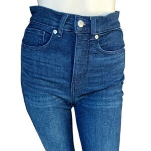 4194....Loft Bootcut Jeans Size 25/0, 28" Inseam 10" Rise